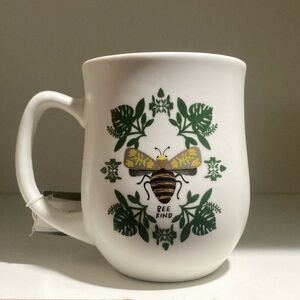 Botanical Leaf Bee Mug